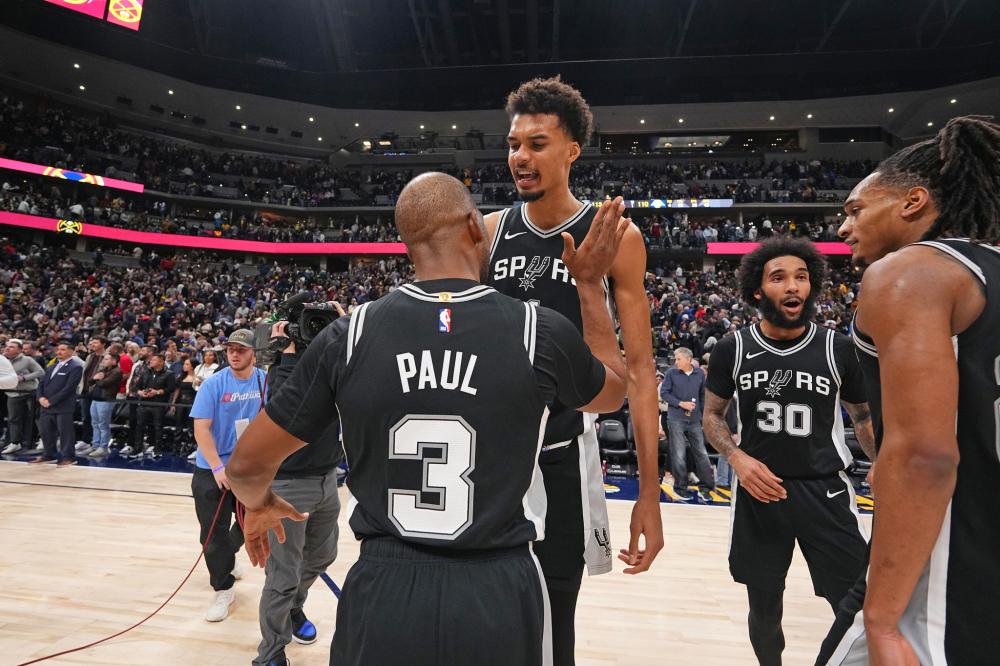 此次亲自为 此次亲自为